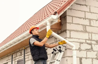 Pose et remplacement de gouttières à Saint-Louis-et-Parahou